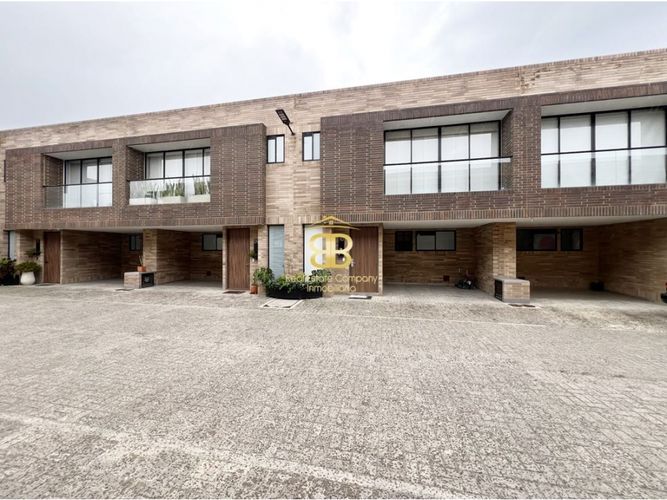 Casa de 3 alcobas en venta en Fonquetá, Chía, 130 m² · foto 2 de 23