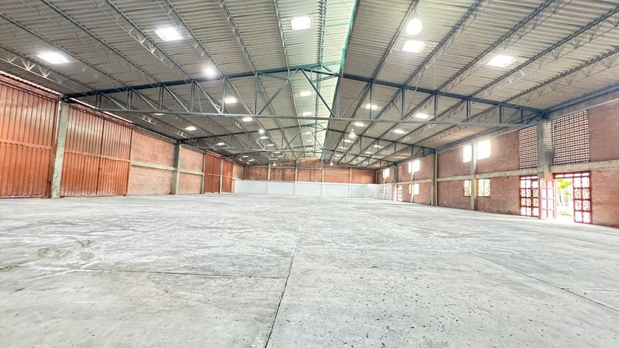 Bodega en arriendo en El Carmelo, Candelaria, 1200 m² · foto 5 de 22