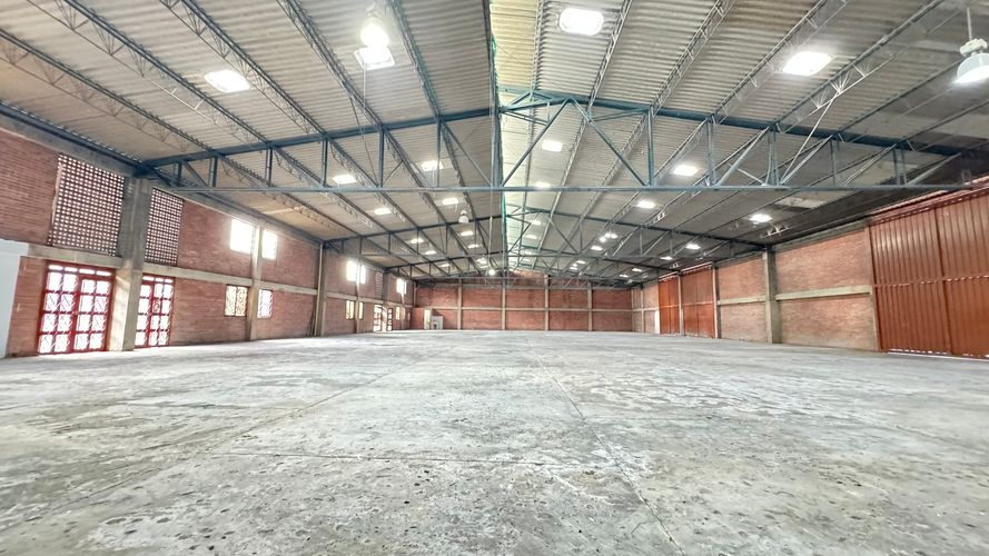 Bodega en arriendo en El Carmelo, Candelaria, 1200 m² · foto 11 de 22
