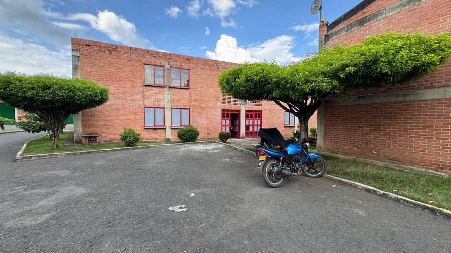 Bodega en arriendo en El Carmelo, Candelaria, 1200 m² · foto 14 de 22