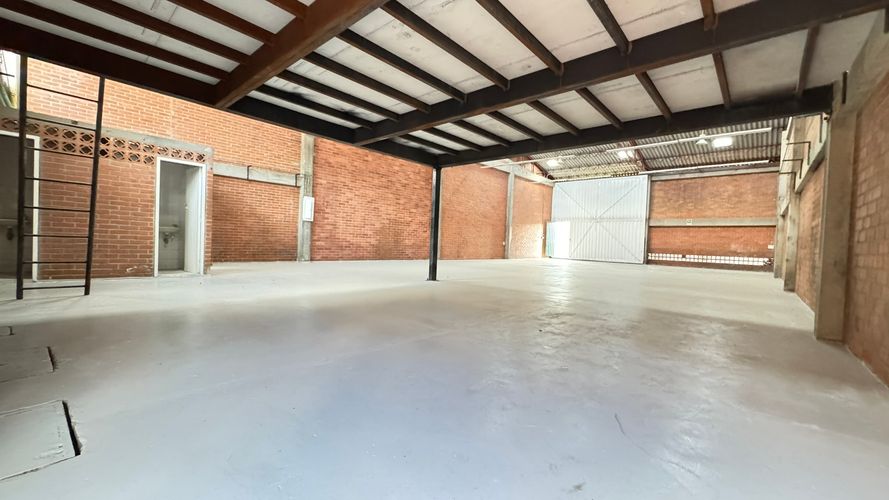 Bodega en arriendo en Juanchito, Candelaria, 300 m² · foto 3 de 14