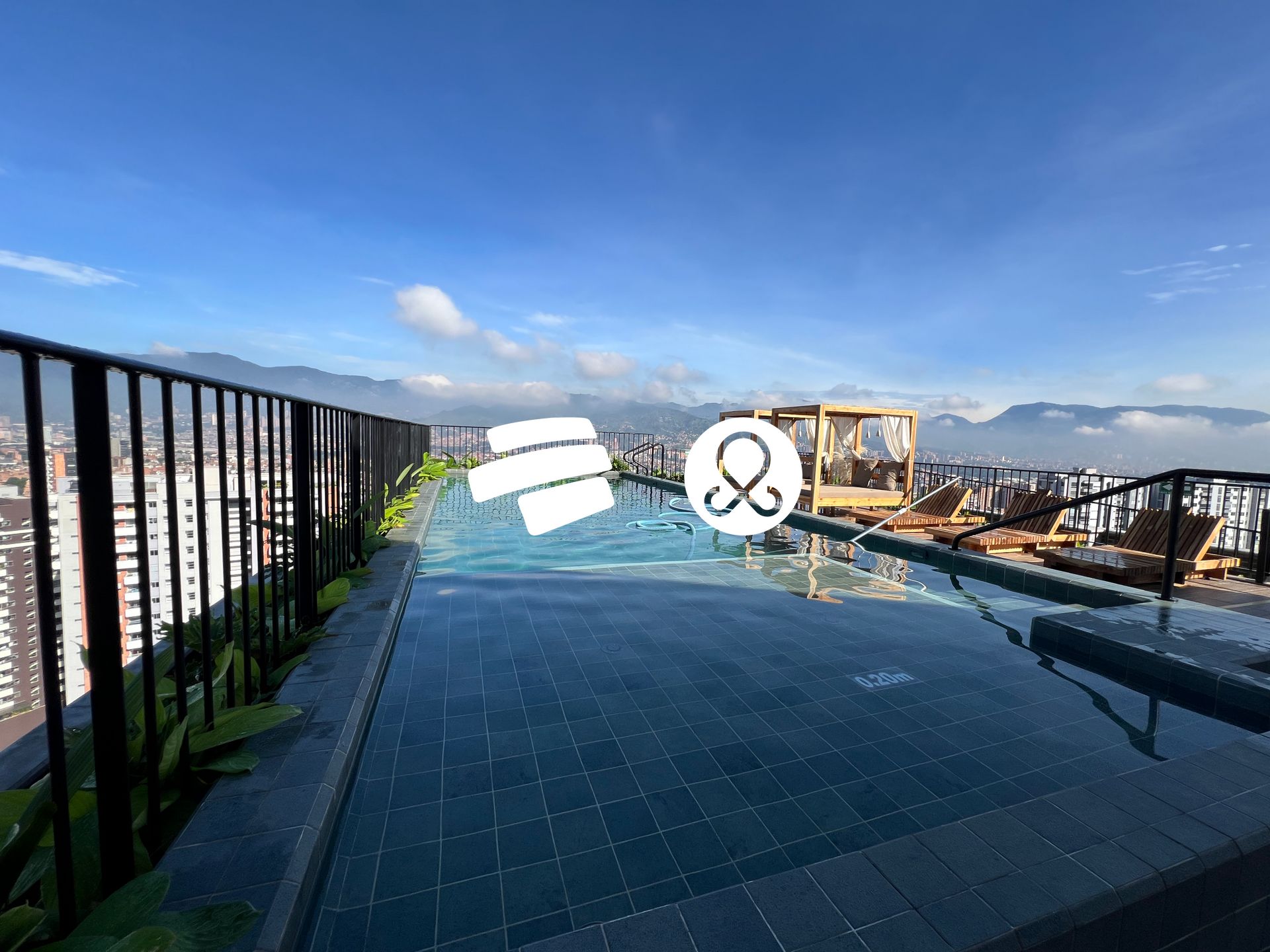 Apartamento en Venta en Loma del Esmeraldal, Envigado