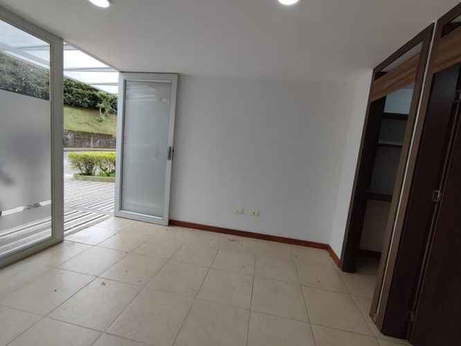 Local en venta en Palermo, Manizales, 11 m² · foto 3 de 9
