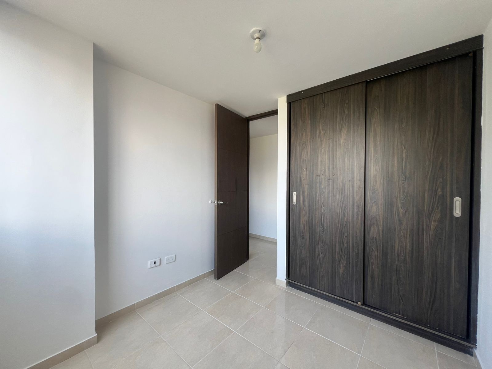 Apartamento en venta en Loma Benedictinos, Medellín · foto 11 de 16