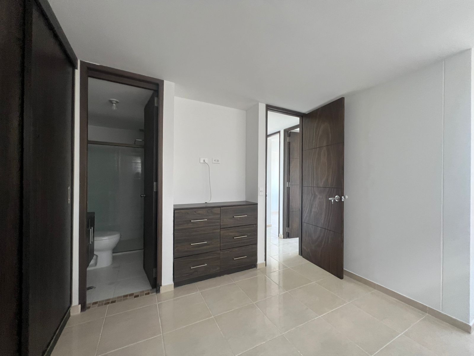 Apartamento en venta en Loma Benedictinos, Medellín · foto 7 de 16