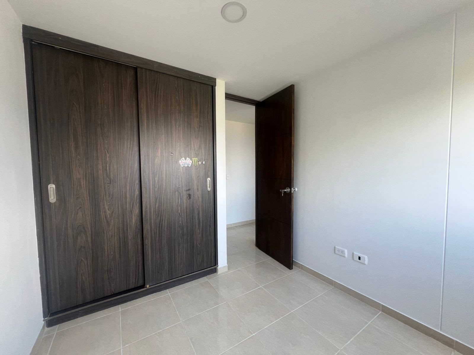 Apartamento en venta en Loma Benedictinos, Medellín · foto 9 de 16