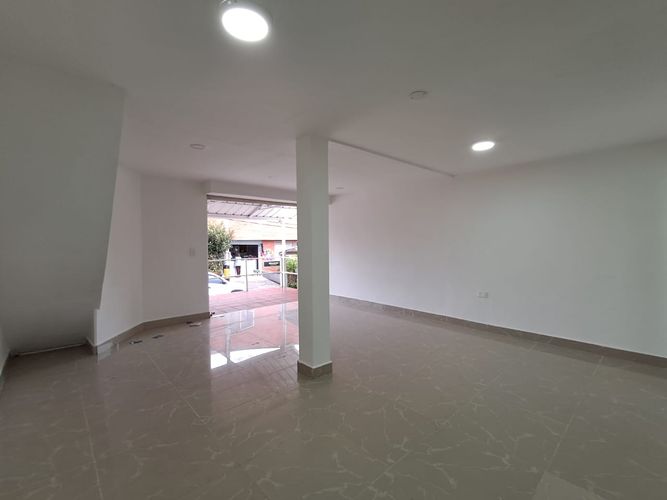 Local en arriendo en Los Colegios, Rionegro, 45 m² · foto 4 de 8