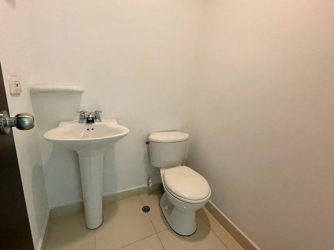 Oficina en arriendo en El Poblado, Medellín, 33 m² · foto 5 de 5
