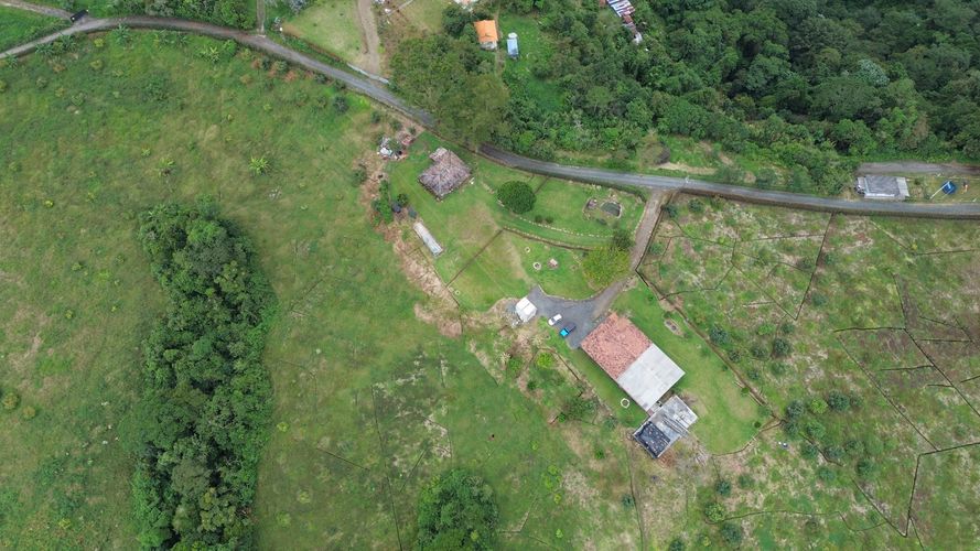 Finca en venta en Tribunas Corcega, Pereira, 300 m² · foto 3 de 24