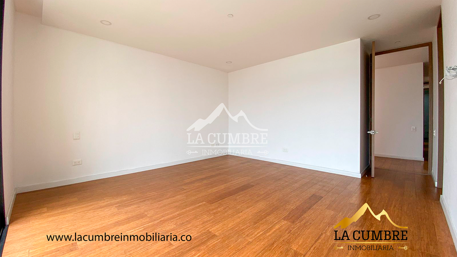 Apartamento en arriendo en Santa Maria De Los Angeles, Medellín, 205 m² · foto 9 de 14