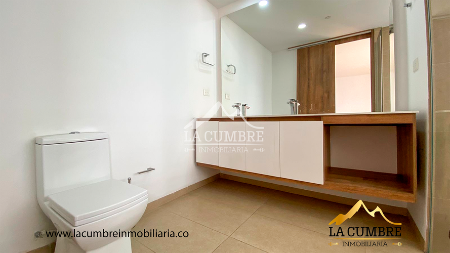 Apartamento en arriendo en Santa Maria De Los Angeles, Medellín, 205 m² · foto 10 de 14