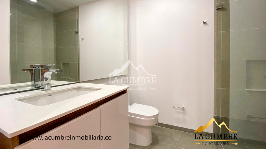 Apartamento en arriendo en Santa Maria De Los Angeles, Medellín, 205 m² · foto 13 de 14