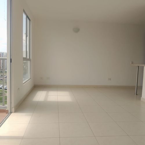Apartamento de 2 alcobas en venta en Cr. Los Naranjos, Jamundí, 64 m² · foto 3 de 16