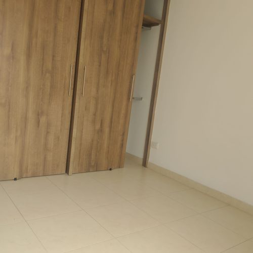 Apartamento de 2 alcobas en venta en Cr. Los Naranjos, Jamundí, 64 m² · foto 5 de 16