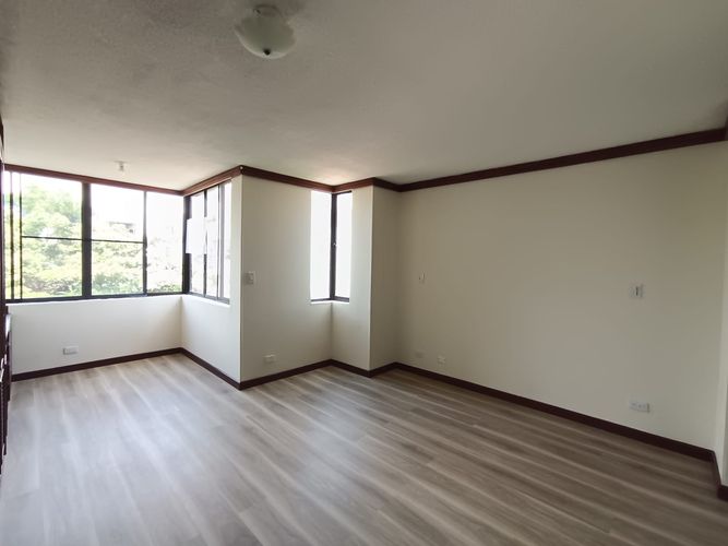 Apartamento de 3 alcobas en venta en Unicentro Cali, Cali, 134 m² · foto 12 de 24