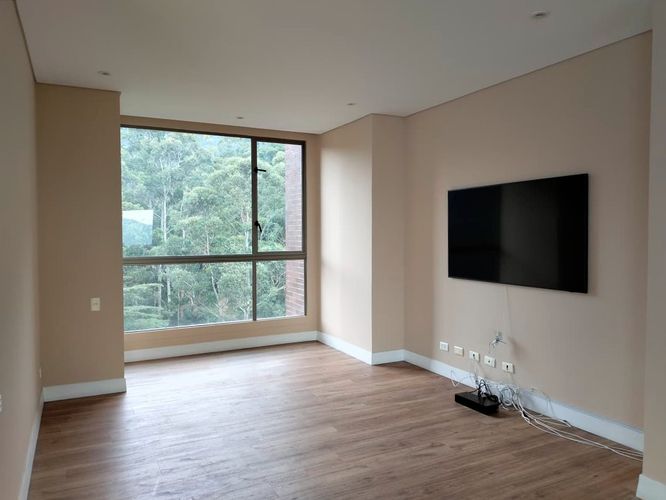 Apartamento de 4 alcobas en arriendo en El Poblado, Medellín, 310 m² · foto 12 de 19