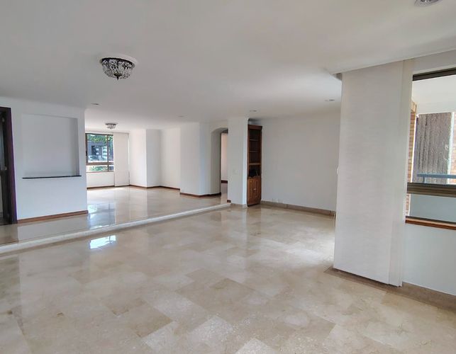 Apartamento de 3 alcobas en arriendo en Alejandría, Medellín, 215 m² · foto 4 de 18