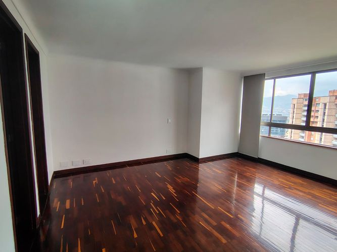 Apartamento de 3 alcobas en arriendo en Alejandría, Medellín, 215 m² · foto 8 de 18