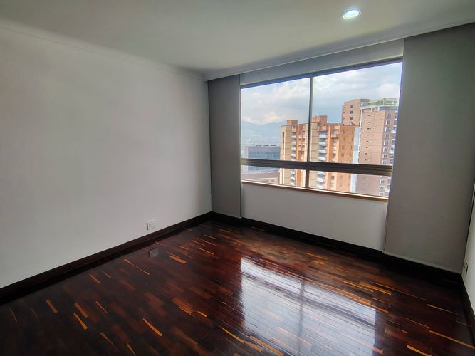 Apartamento de 3 alcobas en arriendo en Alejandría, Medellín, 215 m² · foto 12 de 18