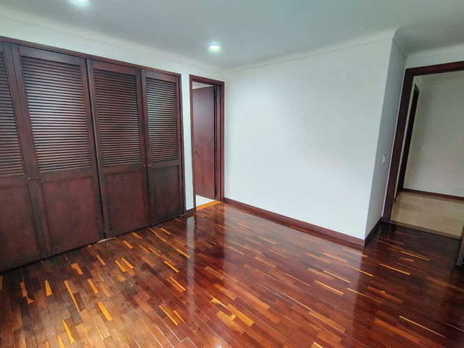 Apartamento de 3 alcobas en arriendo en Alejandría, Medellín, 215 m² · foto 15 de 18