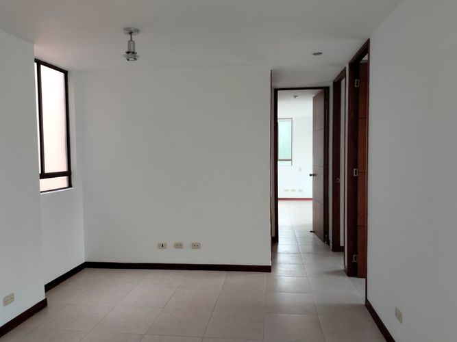 Apartamento de 3 alcobas en arriendo en El Poblado, Medellín, 100 m² · foto 14 de 19
