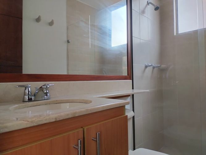 Apartamento de 3 alcobas en arriendo en El Poblado, Medellín, 100 m² · foto 18 de 19