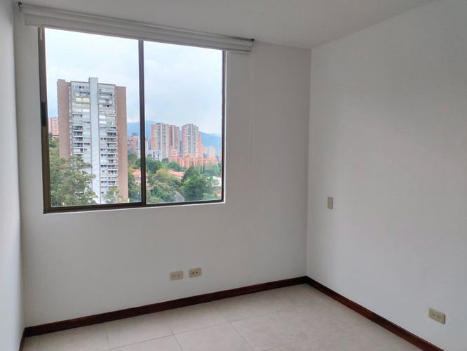 Apartamento de 3 alcobas en arriendo en El Poblado, Medellín, 100 m² · foto 17 de 19