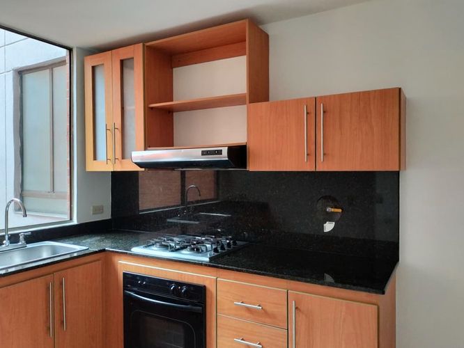 Apartamento de 3 alcobas en arriendo en El Poblado, Medellín, 100 m² · foto 5 de 19