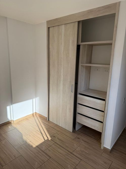 Apartamento de 2 alcobas en venta en Puerto Madero, Girón, 40 m² · foto 11 de 12