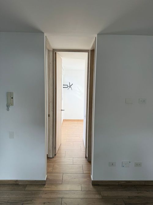 Apartamento de 2 alcobas en venta en Puerto Madero, Girón, 40 m² · foto 12 de 12
