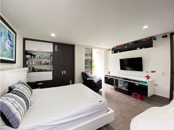 Casa de 3 alcobas en venta en Lagos Del Cacique, Bucaramanga, 487 m² · foto 13 de 24