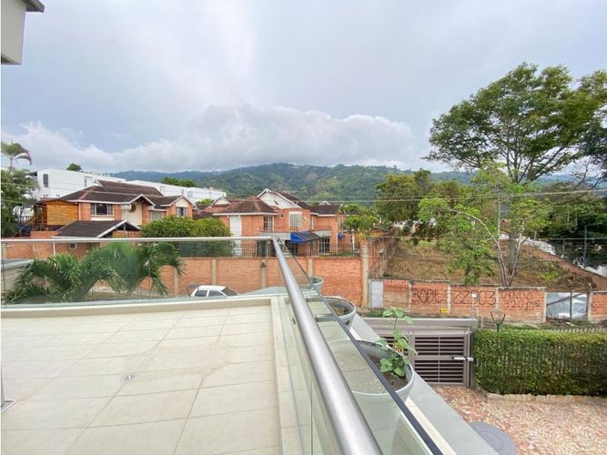 Casa de 3 alcobas en venta en Lagos Del Cacique, Bucaramanga, 487 m² · foto 15 de 24