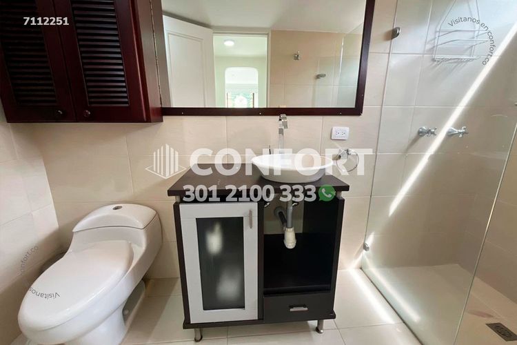 Apartamento de 4 alcobas en arriendo en Los Parra, Medellín, 143 m² · foto 13 de 21