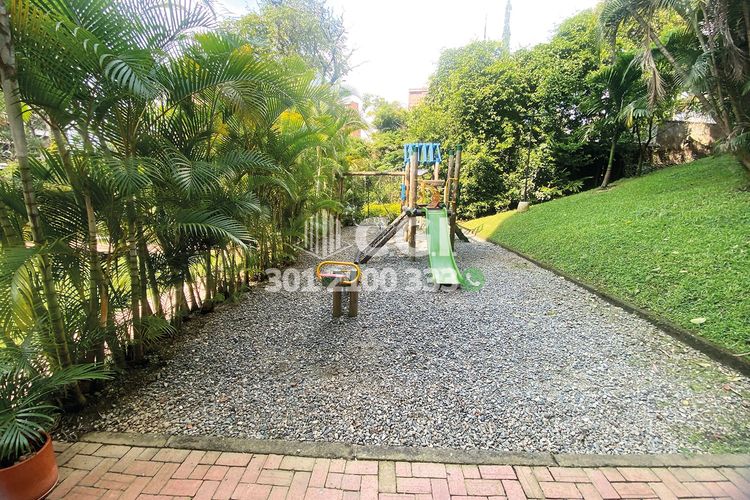 Apartamento de 4 alcobas en arriendo en Los Parra, Medellín, 143 m² · foto 21 de 21