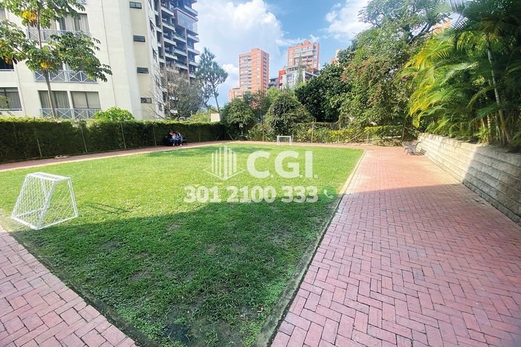 Apartamento de 4 alcobas en arriendo en Los Parra, Medellín, 143 m² · foto 20 de 21