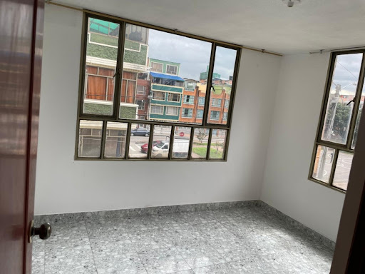 Casa en venta en Villa Amalia, Bogotá · foto 7 de 24