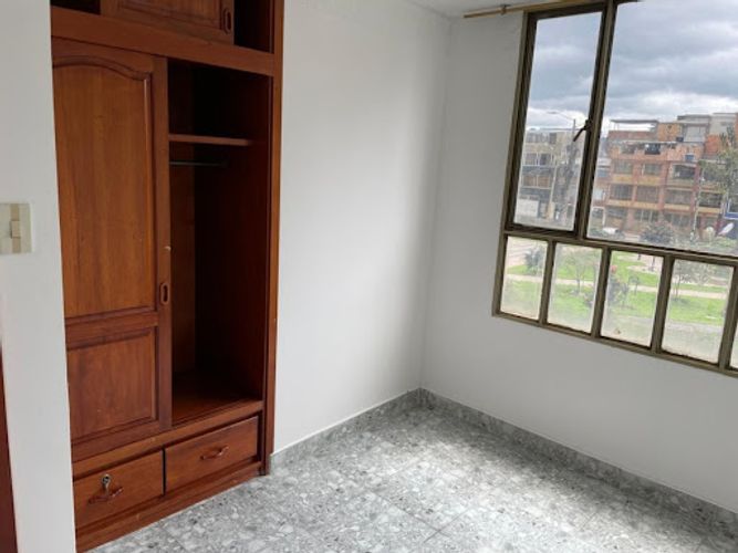 Casa en venta en Villa Amalia, Bogotá · foto 8 de 24
