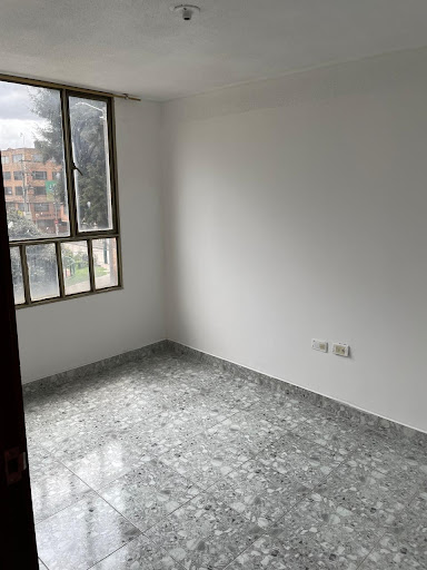 Casa en venta en Villa Amalia, Bogotá · foto 9 de 24