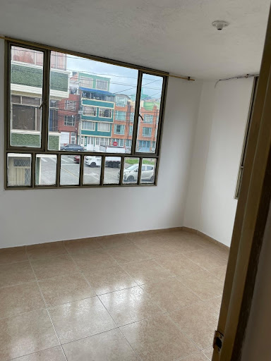 Casa en venta en Villa Amalia, Bogotá · foto 17 de 24