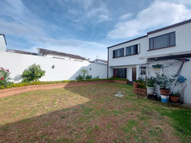 Casa de 4 alcobas en venta en Las Villas, Bogotá, 268 m² · foto 12 de 24