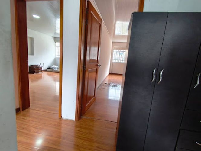 Casa de 4 alcobas en venta en Popular Modelo, Bogotá, 246 m² · foto 20 de 24