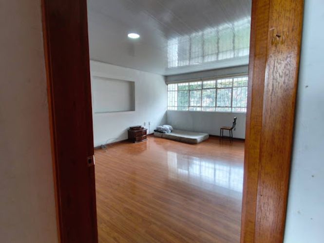 Casa de 4 alcobas en venta en Popular Modelo, Bogotá, 246 m² · foto 22 de 24