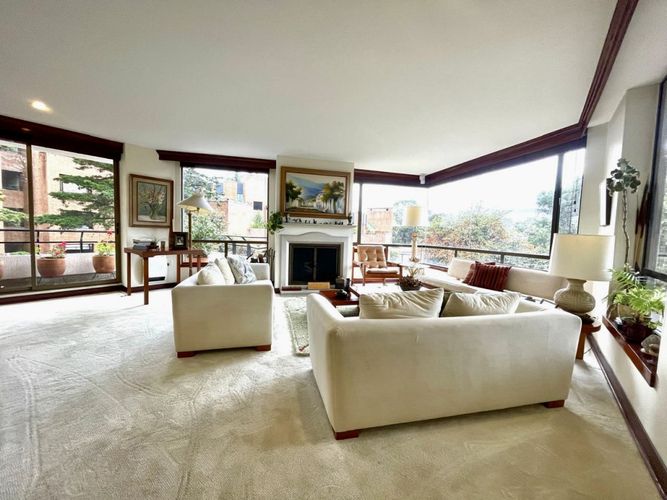 Apartamento de 4 alcobas en venta en Bosque Medina, Bogotá, 281 m² · foto 2 de 22