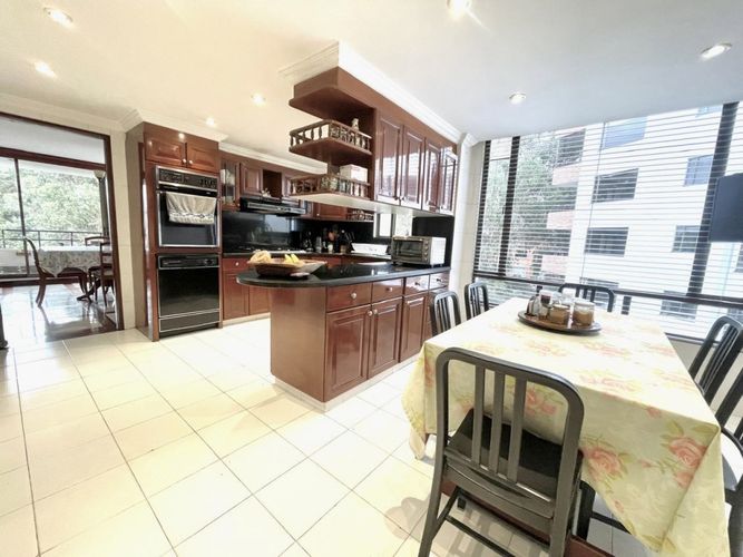 Apartamento de 4 alcobas en venta en Bosque Medina, Bogotá, 281 m² · foto 5 de 22