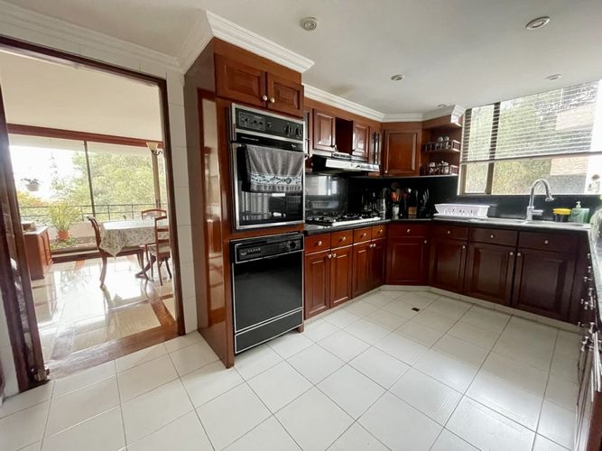 Apartamento de 4 alcobas en venta en Bosque Medina, Bogotá, 281 m² · foto 8 de 22