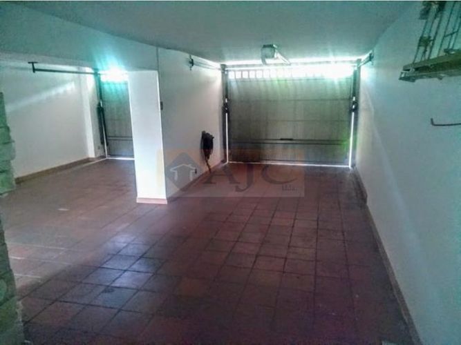 Casa de 7 alcobas en venta en Conucos, Bucaramanga, 307 m² · foto 4 de 24