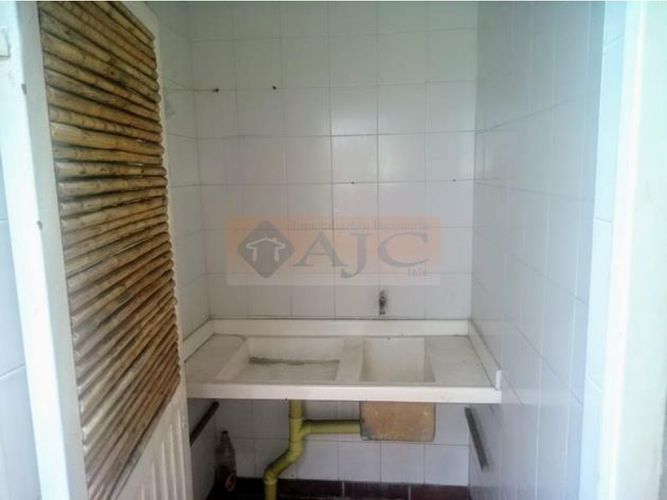 Casa de 7 alcobas en venta en Conucos, Bucaramanga, 307 m² · foto 6 de 24