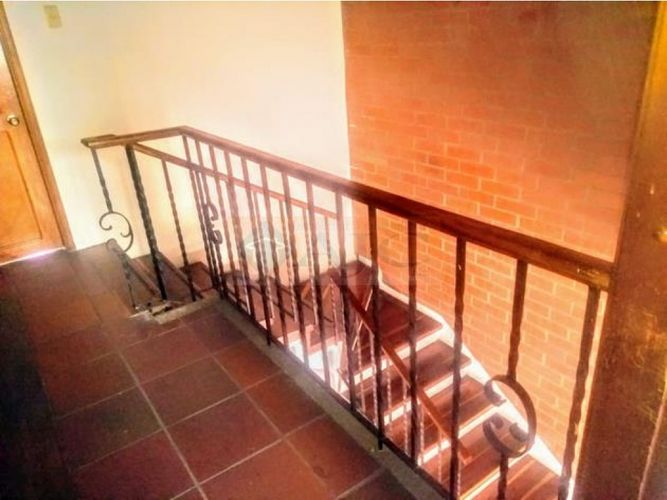 Casa de 7 alcobas en venta en Conucos, Bucaramanga, 307 m² · foto 15 de 24