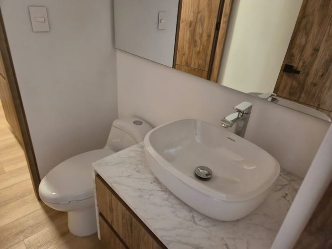 Apartamento de 2 alcobas en venta en Chicó Navarra, Bogotá, 95 m² · foto 14 de 15