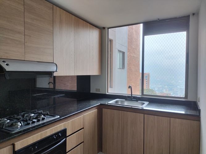 Apartamento de 3 alcobas en arriendo en Vía Las Palmas, Medellín, 100 m² · foto 2 de 20